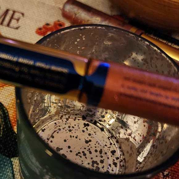 New 💋 Lipsense Solar Flare Gloss - Picture 3 of 3